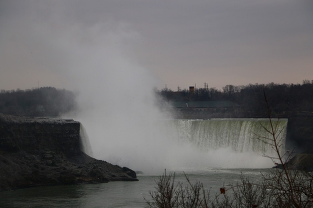 La chute coté CANADA